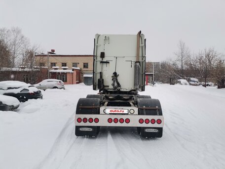 2000 Freightliner Century Class, белый, 3000000 рублей, вид 5