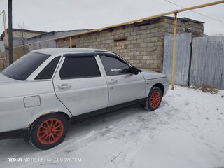2002 Lada (ВАЗ) 2110, серебристый, 132000 рублей, вид 2