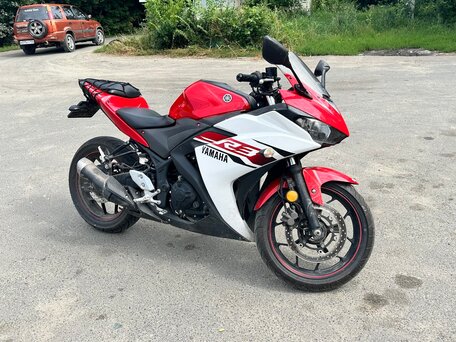 2015 Yamaha YZF-R3, красный, 475000 рублей, вид 1
