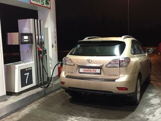 2010 Lexus RX 350 III, золотистый, 2400000 рублей, вид 4
