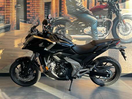 2025 Honda NC 750X, чёрный, 1370000 рублей, вид 3