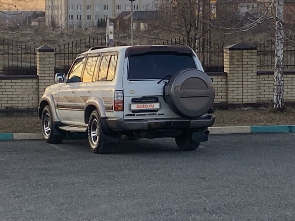 1997 Toyota Land Cruiser 80 Series Рестайлинг, белый, 2300000 рублей - вид 12