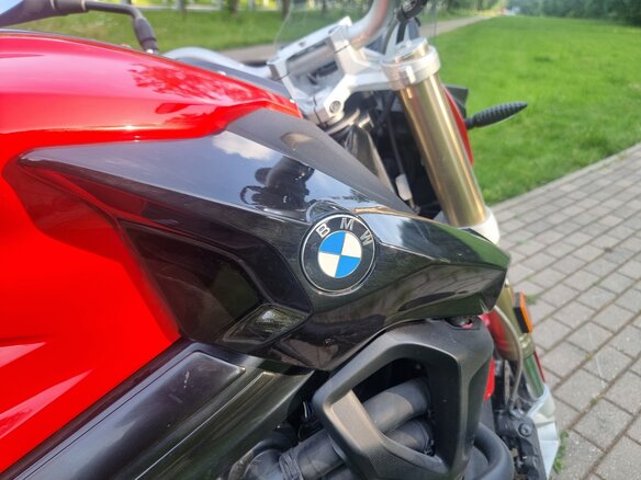 2018 BMW F 800 R, красный, 800000 рублей - вид 19