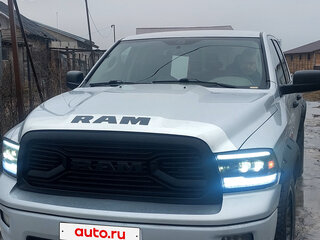 2011 Dodge RAM IV (DS/DJ), серебристый, 3200000 рублей, вид 2