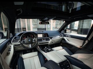 2021 BMW X5 45e IV (G05/G18), чёрный, 8888888 рублей, вид 3