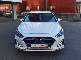 2019 Hyundai Sonata VII (LF) Рестайлинг, белый, 1700000 рублей, вид 1