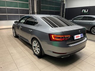2015 Skoda Superb III, серый, 1500000 рублей, вид 4