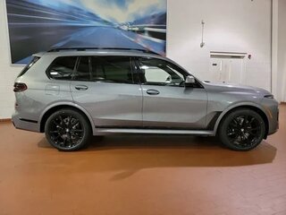 2026 BMW X7 40i I (G07) Рестайлинг, серебристый, 16301722 рублей, вид 5