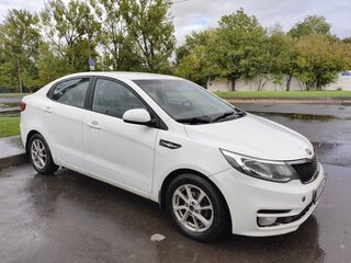 2015 Kia Rio III Рестайлинг, белый, 770000 рублей, вид 3