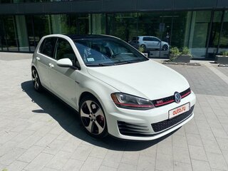 2016 Volkswagen Golf GTI VII, белый, 2037716 рублей, вид 1