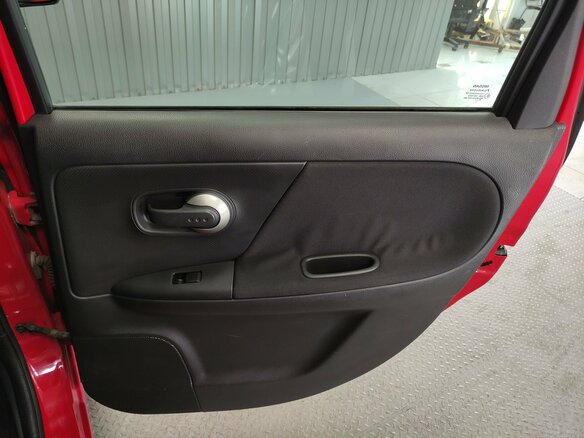 2009 Nissan Note I Рестайлинг, красный - вид 16