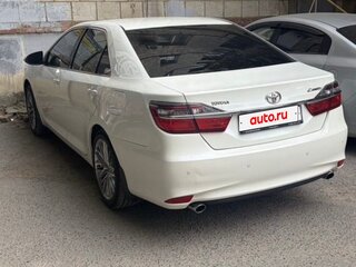 2014 Toyota Camry VII (XV50) Рестайлинг, белый, 1850000 рублей, вид 2