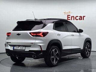 2022 Chevrolet TrailBlazer III, белый, 1850000 рублей, вид 4