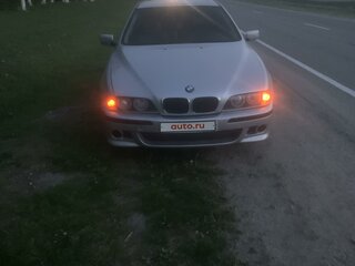 2003 BMW 5 серии 525d IV (E39) Рестайлинг, серебристый, 650000 рублей, вид 3