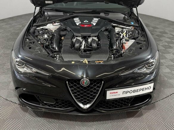 2017 Alfa Romeo Giulia Quadrifoglio II (952), чёрный - вид 20