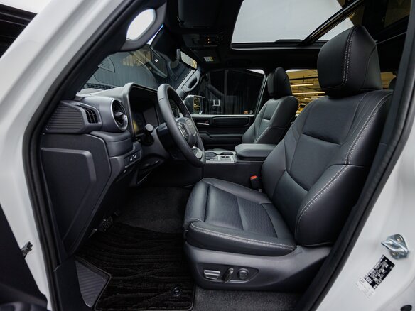 2025 Toyota Land Cruiser Prado 250 Series, белый, 10200000 рублей - вид 14