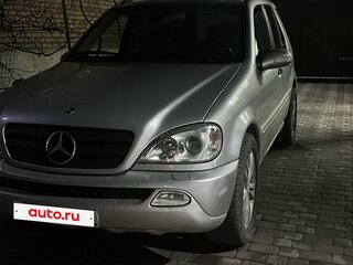 2003 Mercedes-Benz M-Класс 350 I (W163) Рестайлинг, серебристый, 650000 рублей, вид 2