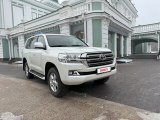 2021 Toyota Land Cruiser 200 Series Рестайлинг 2, белый, 9350000 рублей, вид 1