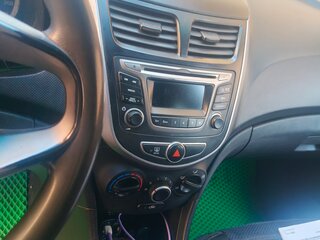 2013 Hyundai Solaris I, серый, 500000 рублей, вид 5