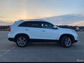 2014 Kia Sorento II Рестайлинг, белый, 1740000 рублей - вид 2