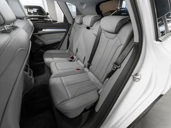 2021 Audi Q5 45 TFSI II (FY) Рестайлинг, белый, 4000000 рублей - вид 12