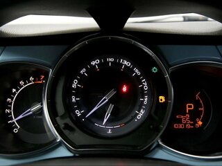 2010 Citroen DS3 I, белый, 675000 рублей, вид 4