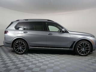 2025 BMW X7 40i I (G07) Рестайлинг, серебристый, 12650816 рублей, вид 2