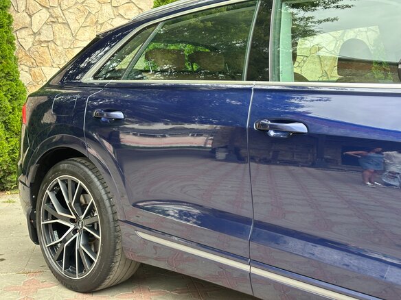 2018 Audi Q8 55 TFSI I (4M), синий, 3900000 рублей - вид 15