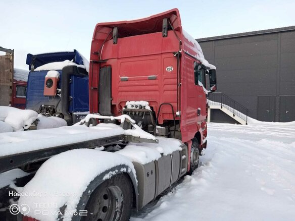 2011 MAN TGX, красный, 2400000 рублей - вид 4