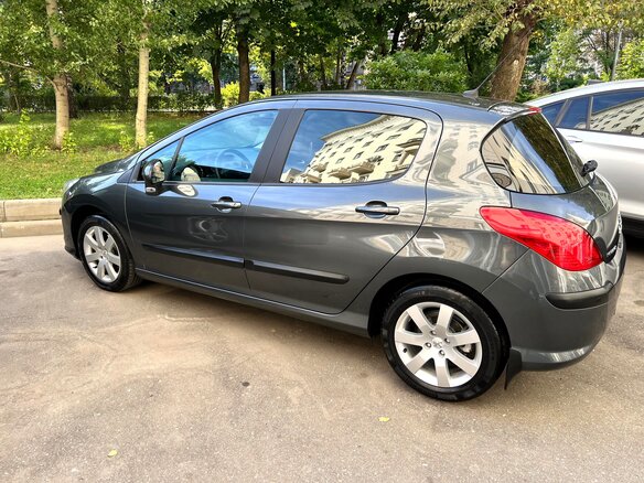 2008 Peugeot 308 I, серый - вид 2