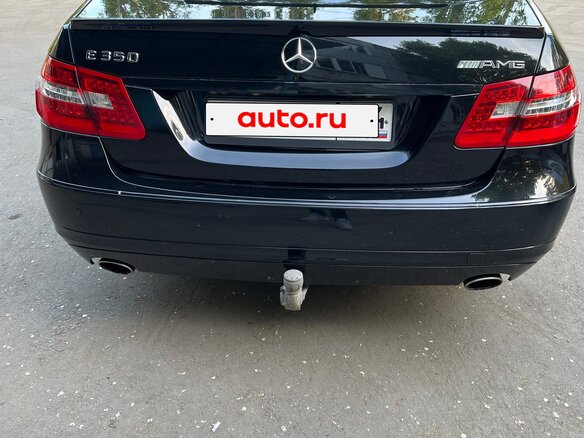 2010 Mercedes-Benz E-Класс 350 IV (W212, S212, C207), чёрный, 2050000 рублей - вид 4