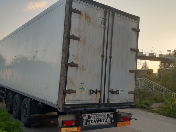 2003 Schmitz Cargobull SKO, белый, 2800000 рублей