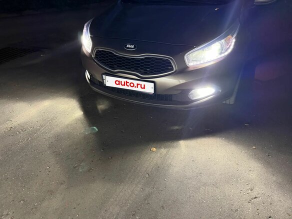 2014 Kia Ceed II, коричневый, 1200000 рублей - вид 4