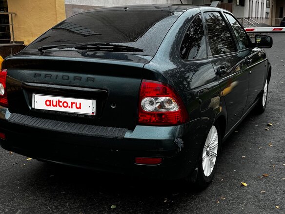 2012 Lada (ВАЗ) Priora I, зелёный, 300000 рублей - вид 2