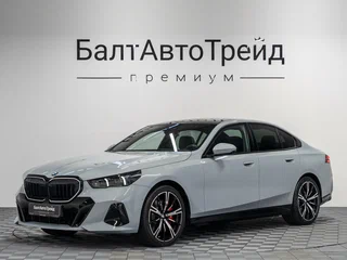 2025 BMW 5 серии 540d xDrive VIII (G60/G61/G68), серый, 12989000 рублей, вид 1