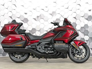 2025 Honda GL 1800 Gold Wing, красный, 3589000 рублей, вид 3