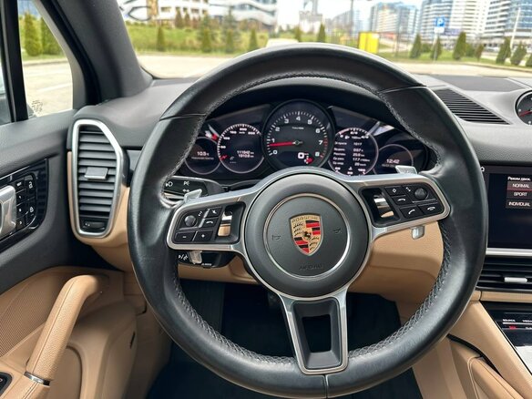 2021 Porsche Cayenne III, белый, 6000000 рублей - вид 10