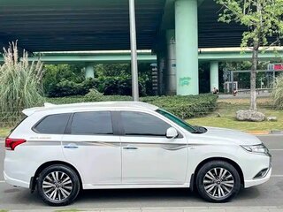 2022 Mitsubishi Outlander III Рестайлинг 3, белый, 1780334 рублей, вид 4