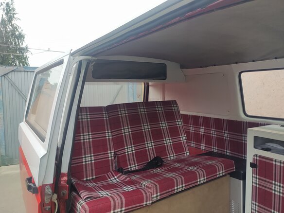 1986 Volkswagen Transporter 4-speed T3, красный, 670000 рублей - вид 6