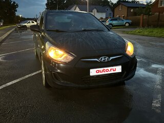 2013 Hyundai Solaris I, чёрный, 750000 рублей, вид 4