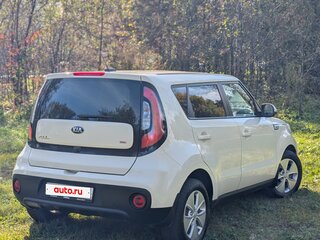 2018 Kia Soul II Рестайлинг, бежевый, 1470000 рублей, вид 4