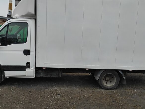 2012 Iveco Daily, белый, 2000000 рублей - вид 3