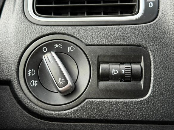 2016 Volkswagen Polo V Рестайлинг, серебристый - вид 21