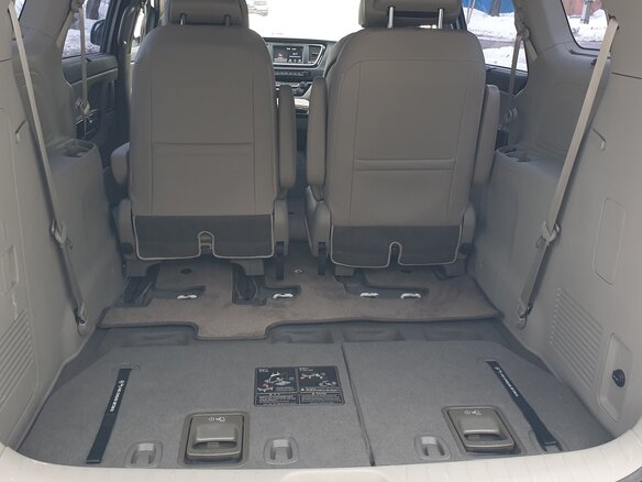 2019 Kia Carnival III, белый, 3490000 рублей - вид 11