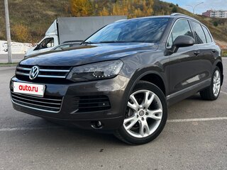 2011 Volkswagen Touareg II, серый, 1490000 рублей, вид 1