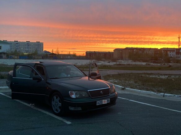 1997 Lexus LS 400 II, зелёный, 640000 рублей - вид 7