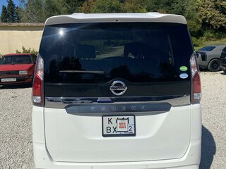2018 Nissan Serena S-Hybrid V (C27), белый, 2000000 рублей, вид 4