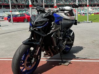 2019 Yamaha MT-09 (FZ-09), синий, 875000 рублей, вид 1
