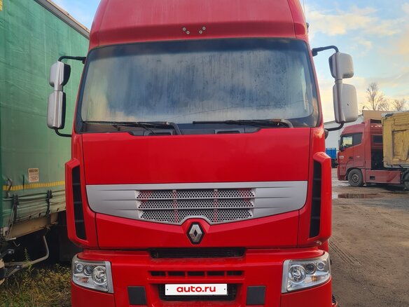 2011 Renault Premium, красный, 1800000 рублей