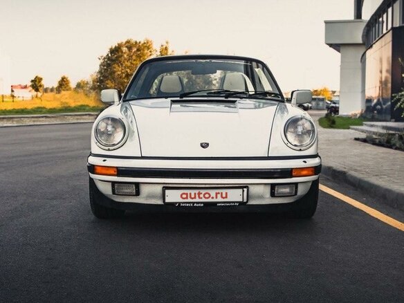 1985 Porsche 911 Carrera II (911, 930), белый